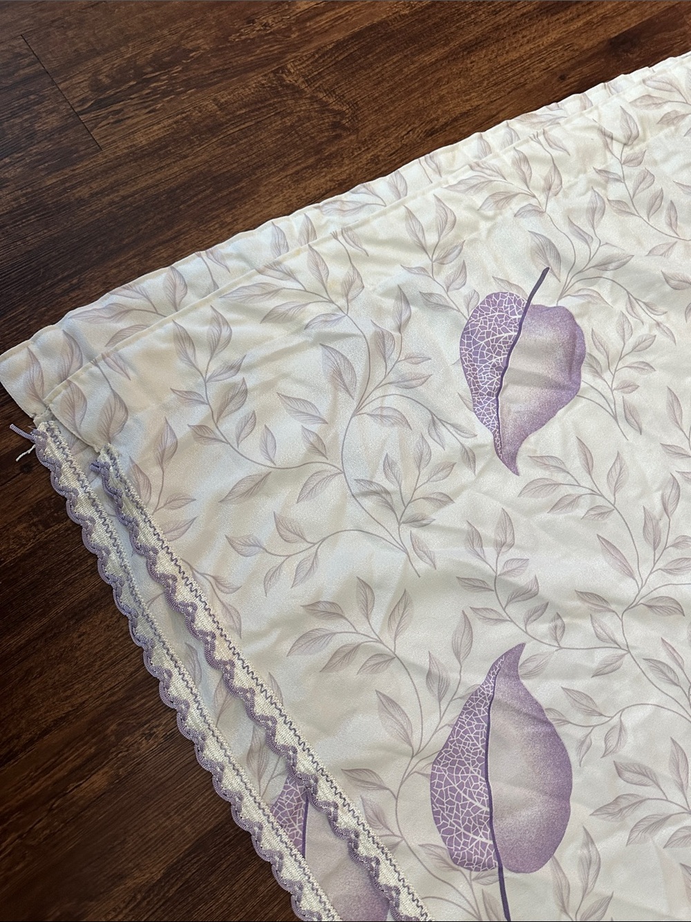 Vintage 1970’s Purple Leaf curtain panels drapes Polyester 78” tall x 82” wide - Picture 8 of 8